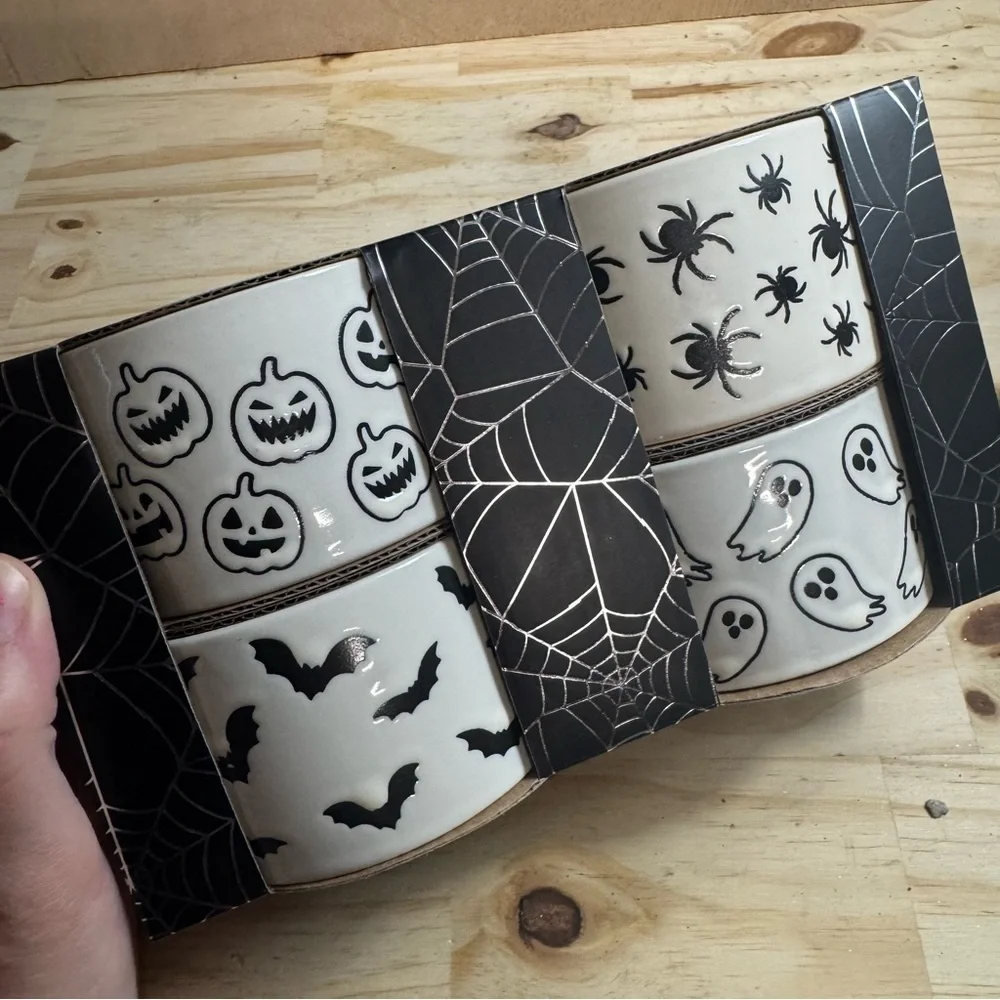 Halloween Ramekins Set of 4 Pumpkin Bat Ghosts Spiders Bakeshop